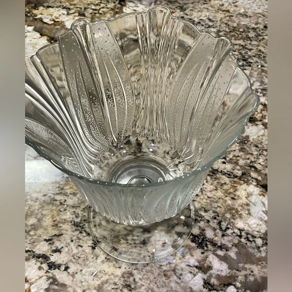 RARE FIND ~ VINTAGE 50’s Eduardian Footed Clear Glass Vase with tiny dotes.